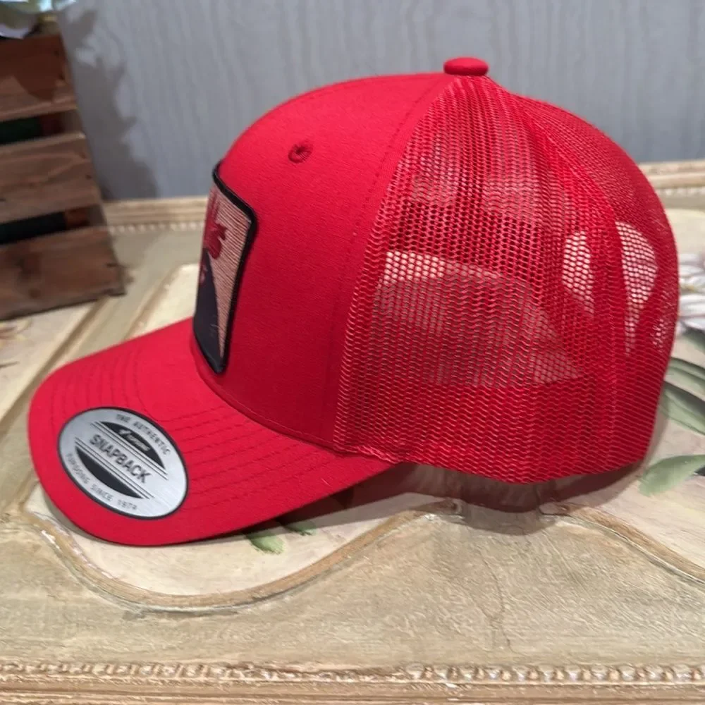 NWT Cocky Rooster Snapback Mesh Trucker Cap Hat Red